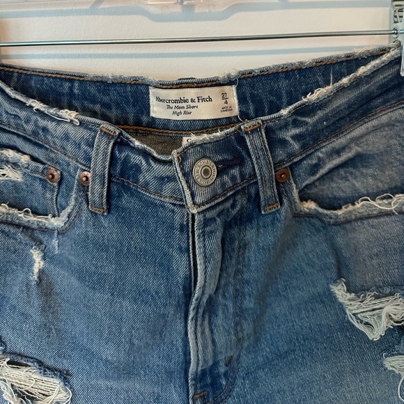 Abercrombie & Fitch High Rise Mom Short, Curve Love, Women’s 4/27 - Picture 4 of 4